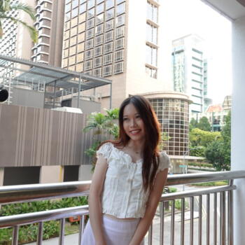 Babysitter in Singapore: Christina