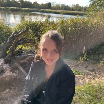 Babysitter in Riga: Chloé