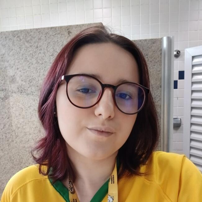 Babysitter in Barueri: Julia