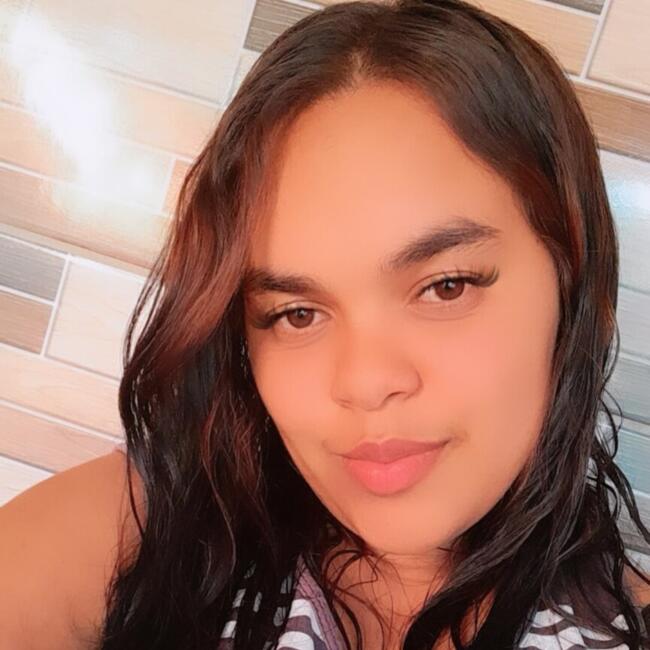 Babá em Vitória da Conquista: Larissa