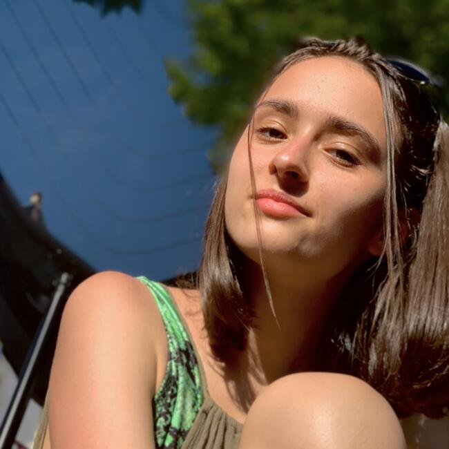 Babysitter in Saint-Max: Sandra