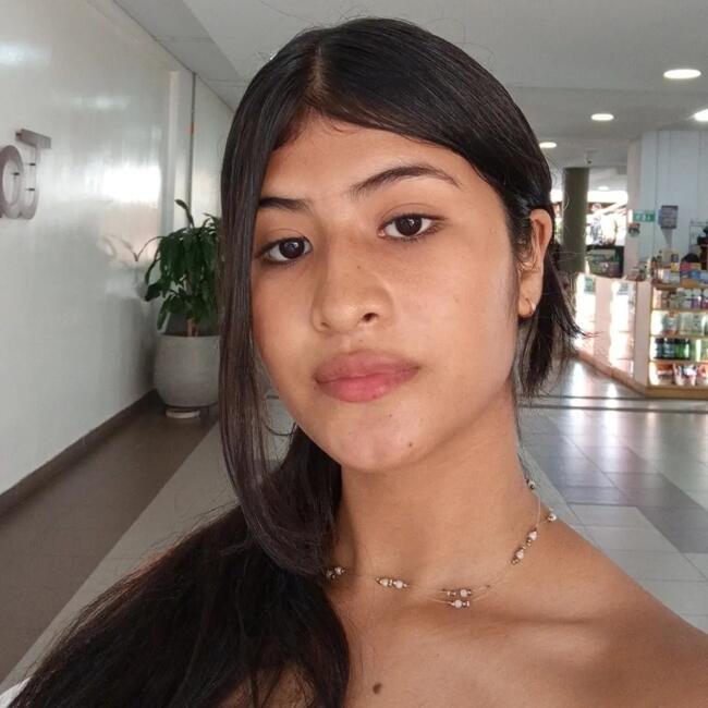 Babysitter in Neiva: Veronica