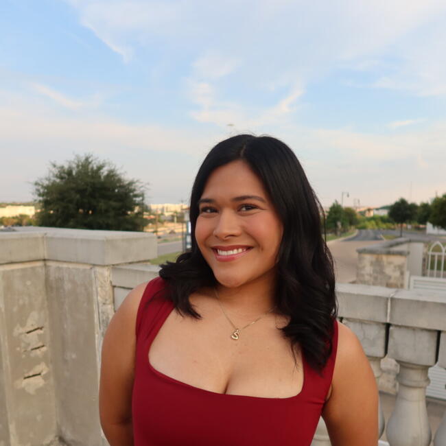 Babysitter in San Antonio: Shayla