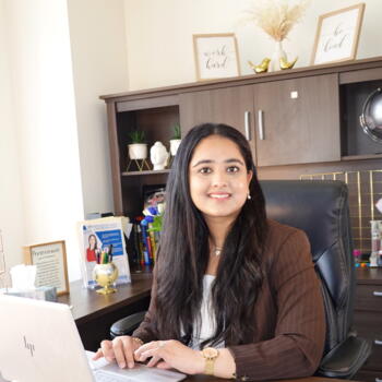 Emploi de nounous à Vaughan: job de garde d'enfants Vaishali