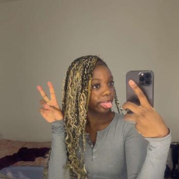 Babysitter in Nijlen: Lesline