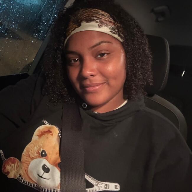 Babá em Vinhedo: Paola