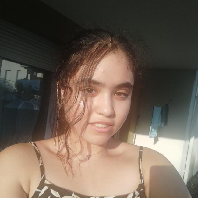 Babysitter in Mérignac: Tasnim