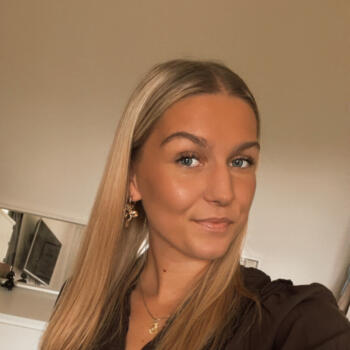 Babysitter in Odense: Emelie