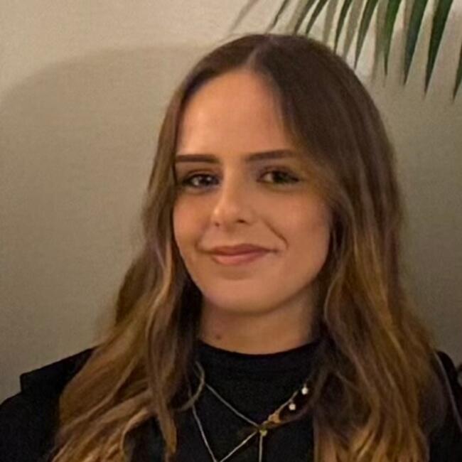 Babysitter in Caen: Eugenie