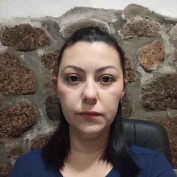 Trabalho de babysitting em Braga: Trabalho de babysitting Daiana