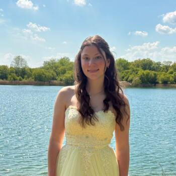 Babysitter in Burlington (Wisconsin): Addison