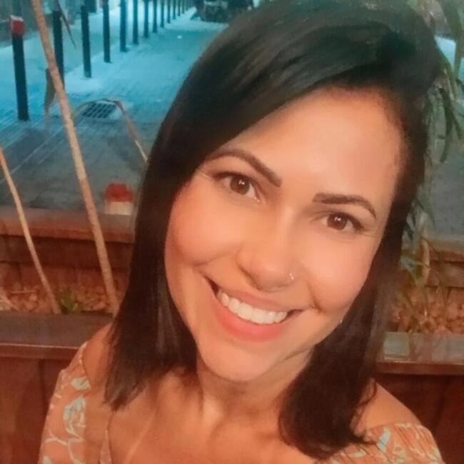 Babysitter in Oeiras: Michelly