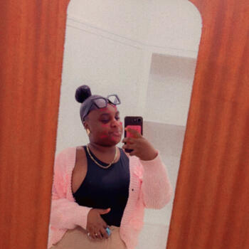 Babysitter in Nogent-le-Rotrou: Floriana