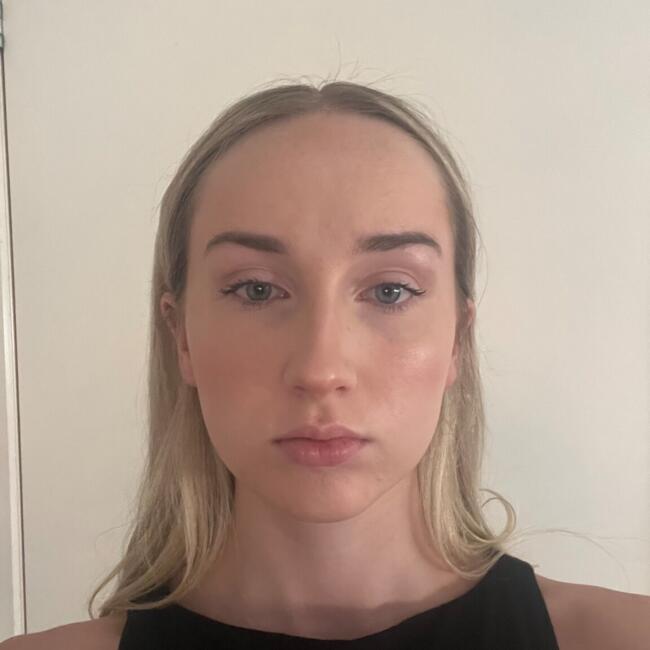 Babysitter in Melbourne: Mackenzie