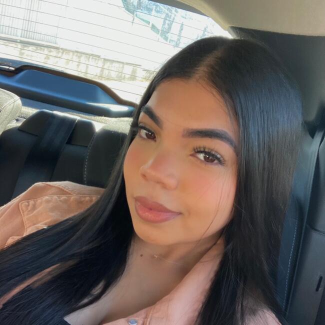 Babysitting job in São José (São José): Gabriela