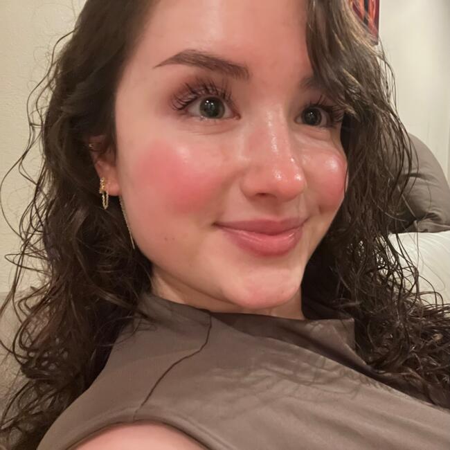 Babysitter in Northbrook: Olivia