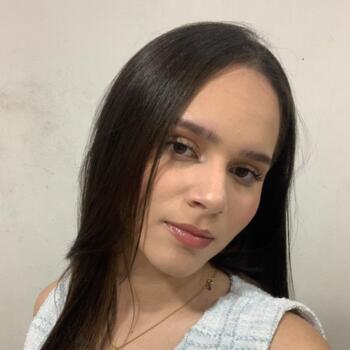 Babysitter in Caruaru: Leticia