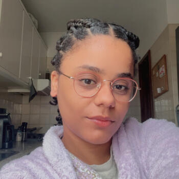 Babysitter in Porto: Shirley Patricia