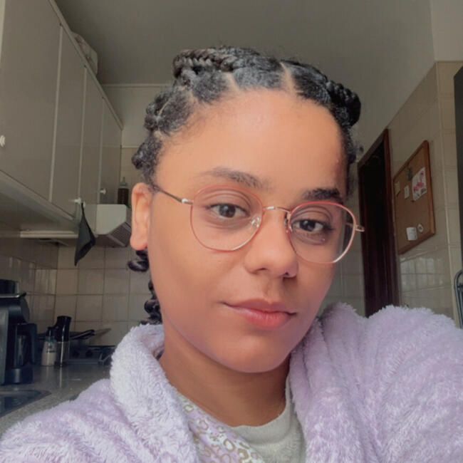 Babysitter in Porto: Shirley Patricia