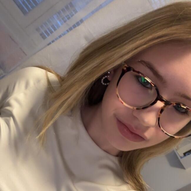 Babysitter in Graz: Anika