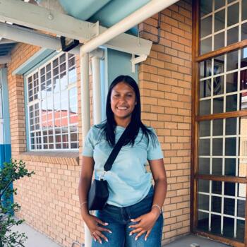 Babysitter in Paarl: Shadene
