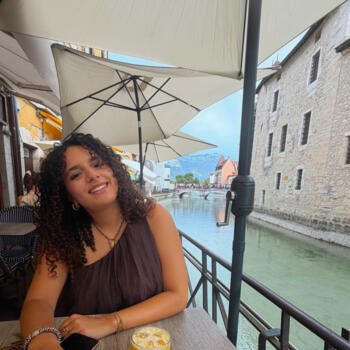 Baby-sitter Annecy: Mariam