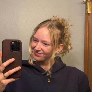 Babysitter in Grande Prairie: Alexis