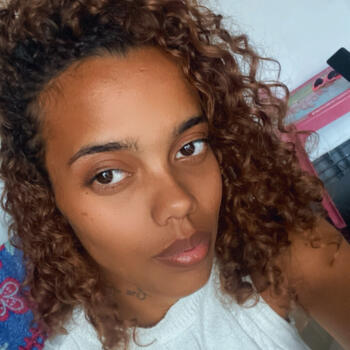 Parent Embu das Artes: Stefani