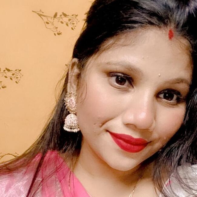 Babysitter in Mumbai: Pooja