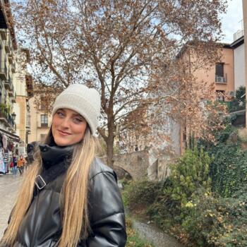 Babysitter in Bülach: Claudia