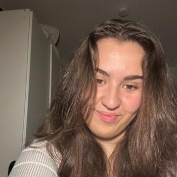 Babysitter in Essen: Julia Mendonça Hense