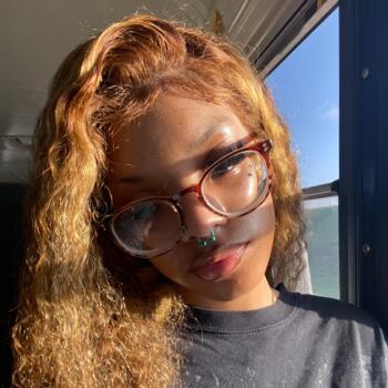 Babysitter in Fort Worth: Zariah