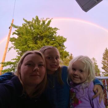 Babysitting job in Red Deer: babysitting job Alesha
