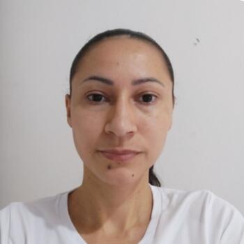 Babysitter Caieiras: Nirlene