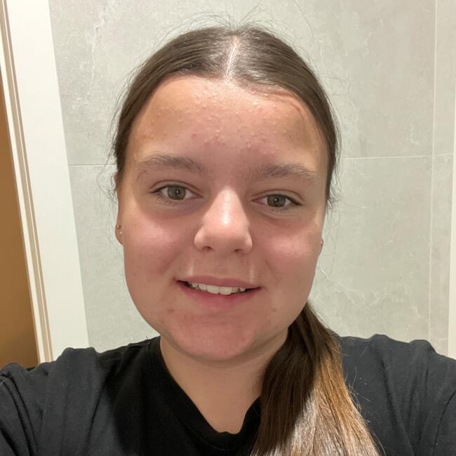 Babysitter in Canberra: Lauren