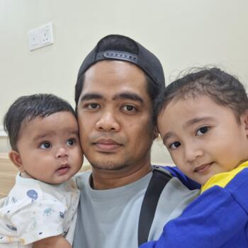 Kerja pengasuh di Kajang: kerja pengasuh Zarif