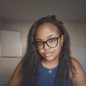 Babysitter in Queimados: Sabrina Thayná