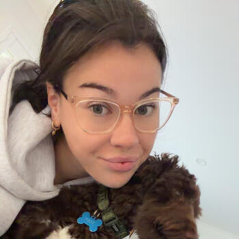 Babysitter in Queanbeyan: Isabella