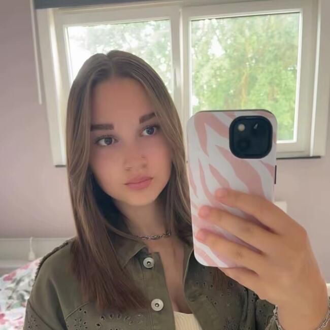 Babysitter in Borgloon: Kiana
