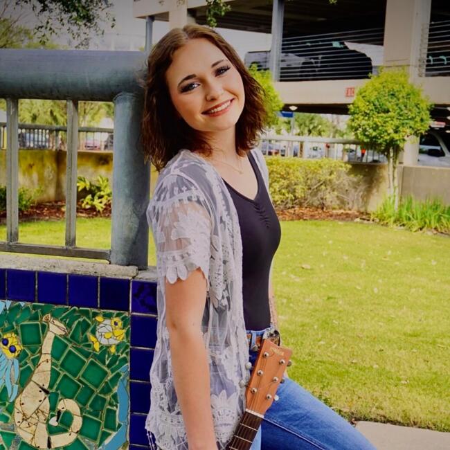 Babysitter in Biloxi: Karleigh