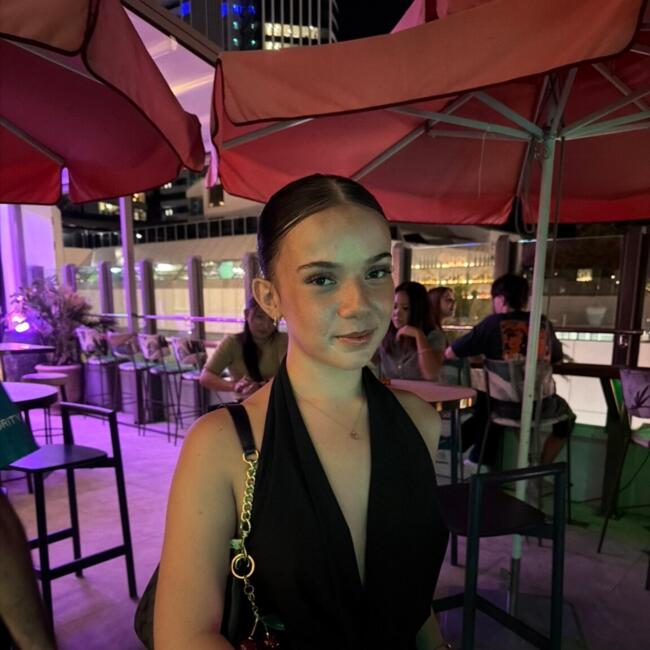 Babysitter in Gold Coast: Isabella