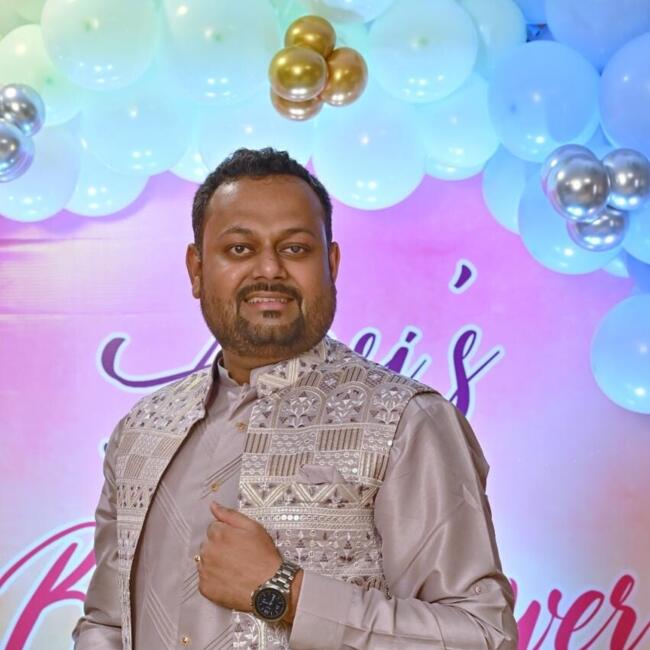 बम्बई में बेबीसिटिंग की नौकरी: Lerin