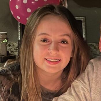 Babysitter in McKinney: Julia