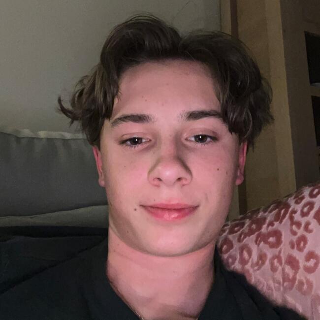 Babysitter in Stekene: Tibe