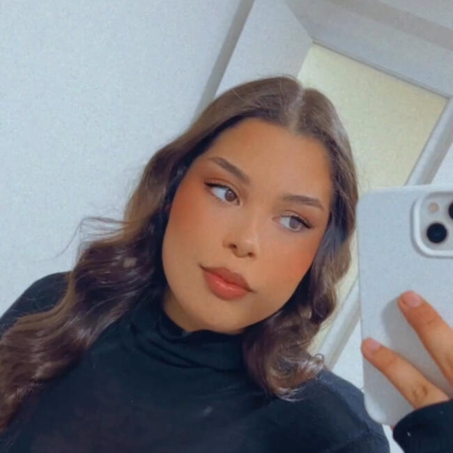 Babysitting job in Porto Alegre: Nicolle