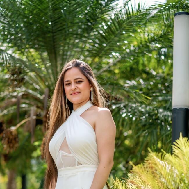 Babysitter in Medellín: Yedi Estefanía