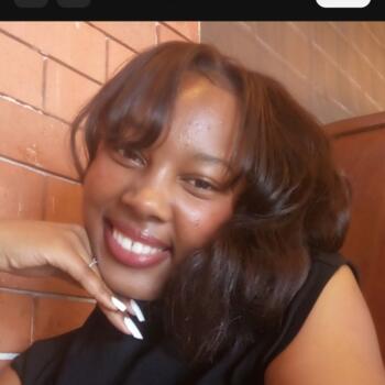 Babysitter in Cape Town: Candice