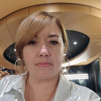 Babysitter Tandridge: Marina