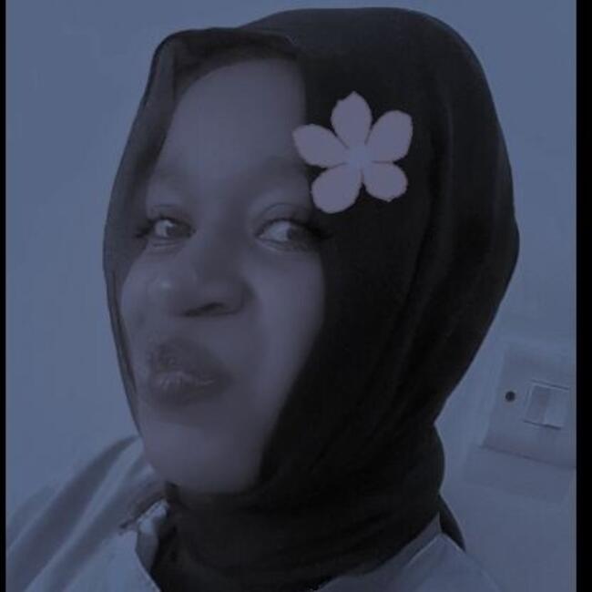 وظيفة جليسة أطفال في الدوحة: Pauline