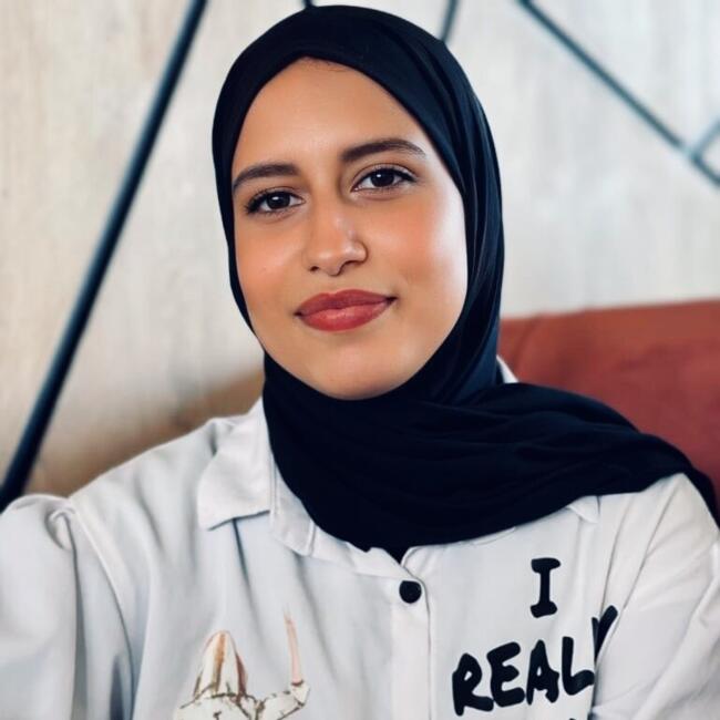 مربية أطفال في مكناس: Kaoutar